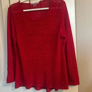 Peter Nygard Lightweight Sweater in Great Condotion.  Scarlet Red.